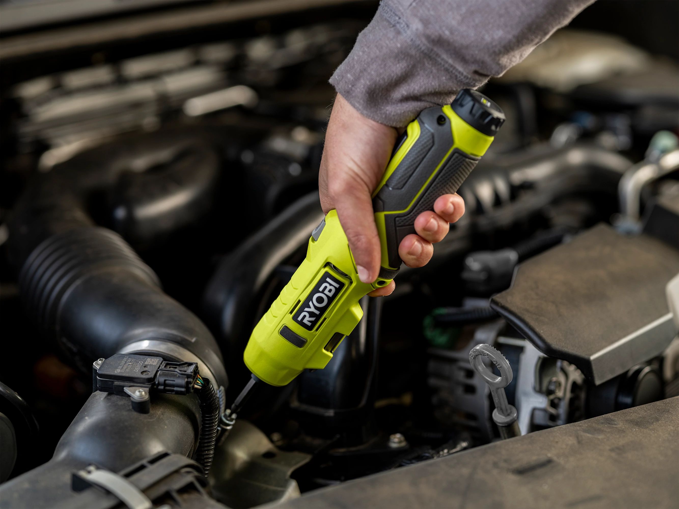 Ryobi 4.8 deals v cordless screwdriver