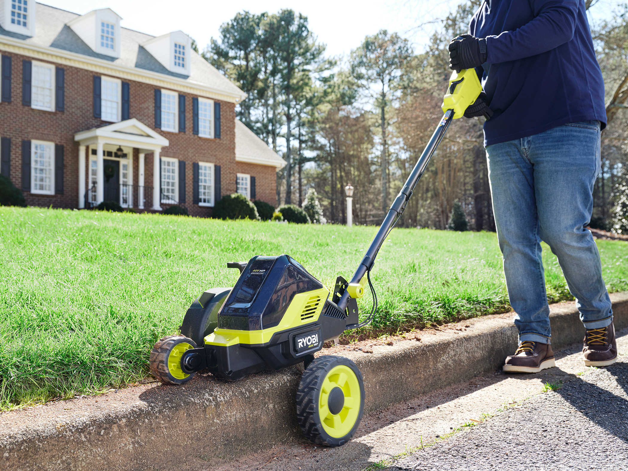 Product Features Image for 40V HP BRUSHLESS 9" POLE EDGER (TOOL ONLY).