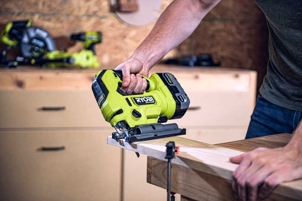 Product Features Image for 18V ONE+ HP BRUSHLESS JIG SAW KIT (BATTERY AND CHARGER).