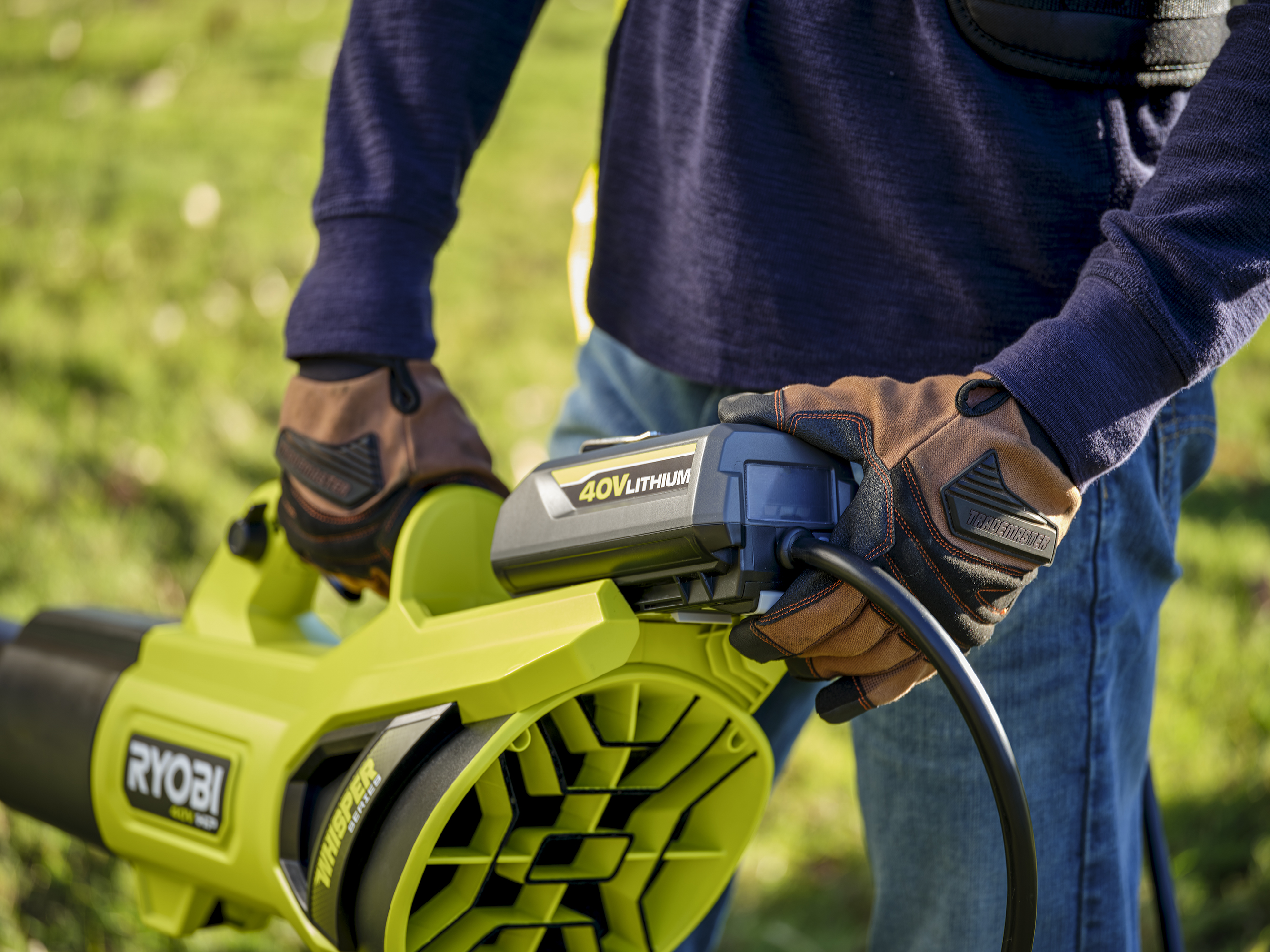 Product Features Image for 40V BACKPACK POWER SUPPLY/CHARGER.