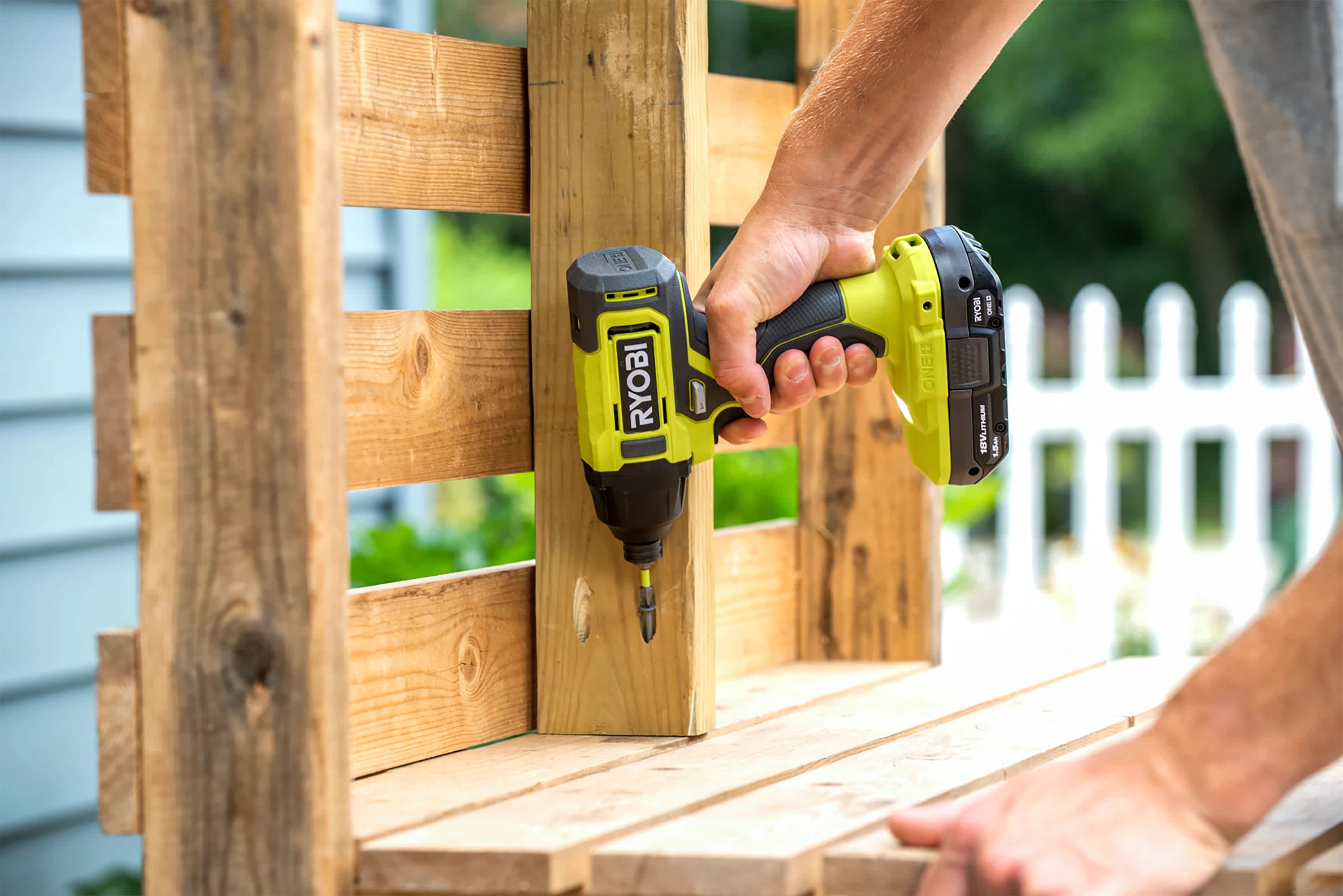 Product Features Image for 18V ONE+ LITHIUM-ION CORDLESS 1/4" IMPACT DRIVER KIT.