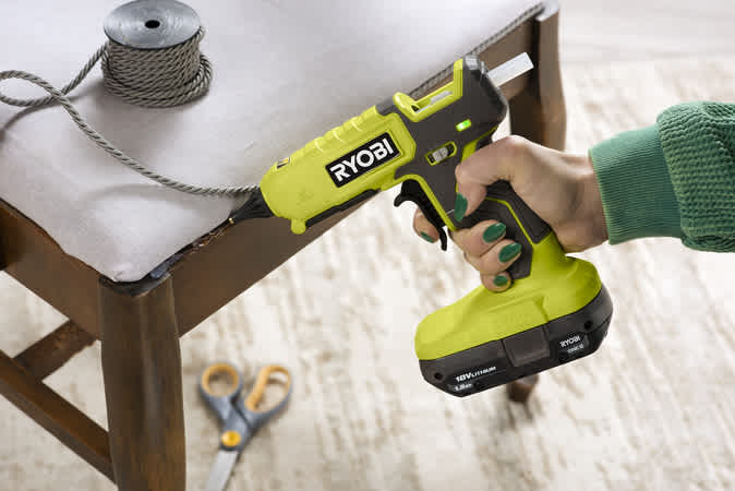 Product Features Image for 18V ONE+ DUAL TEMPERATURE GLUE GUN.