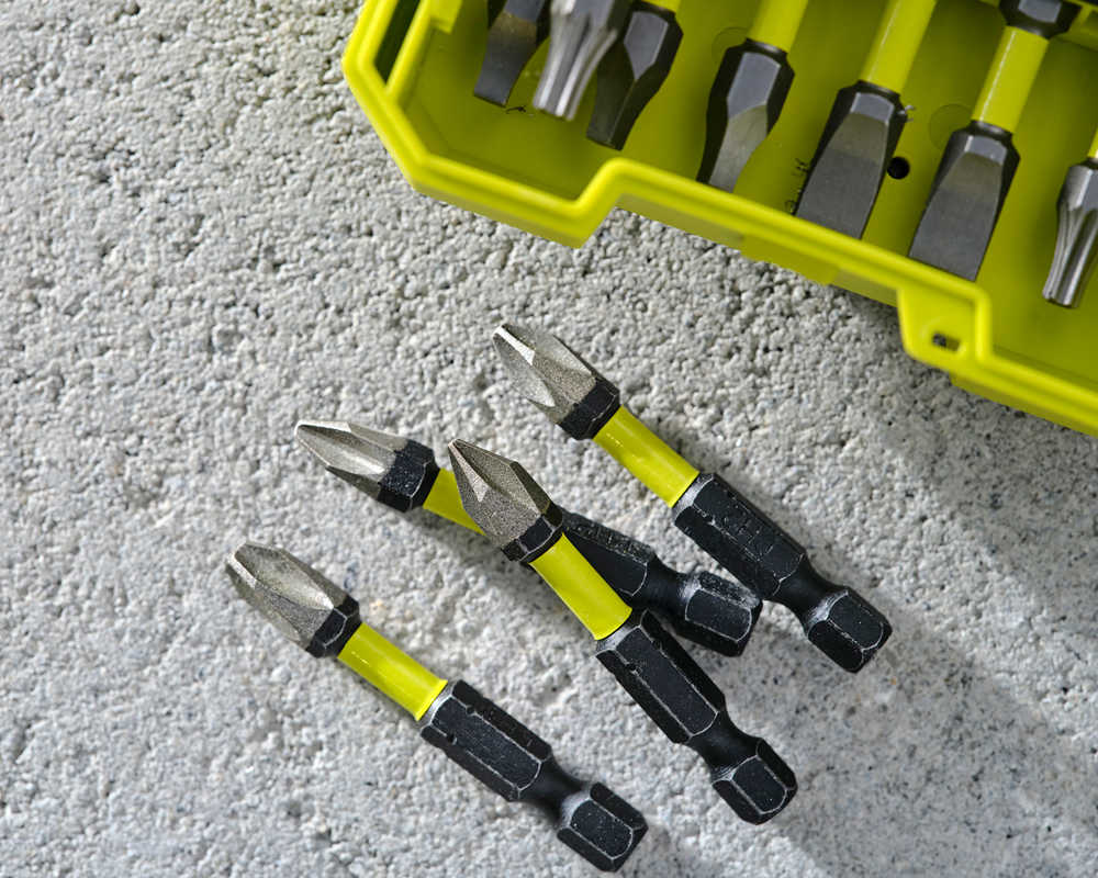 Product Features Image for 12 PC. 2" DIAMOND GRIT IMPACT DRIVE BITS.