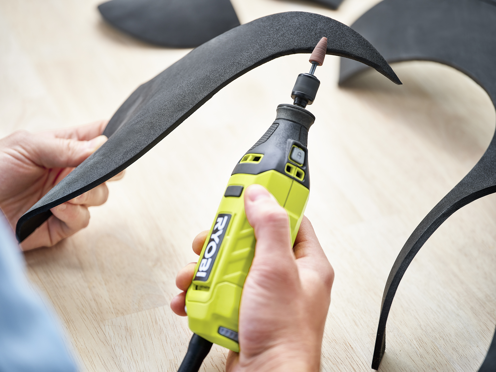 Product Features Image for 1.2 AMP ROTARY TOOL.