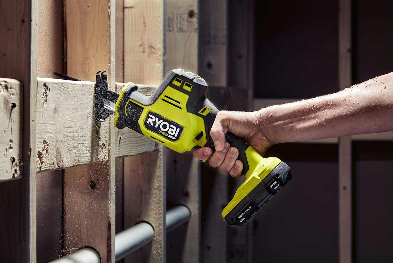 Product Features Image for 18V COMPACT BRUSHLESS 4-TOOL COMBO KIT.