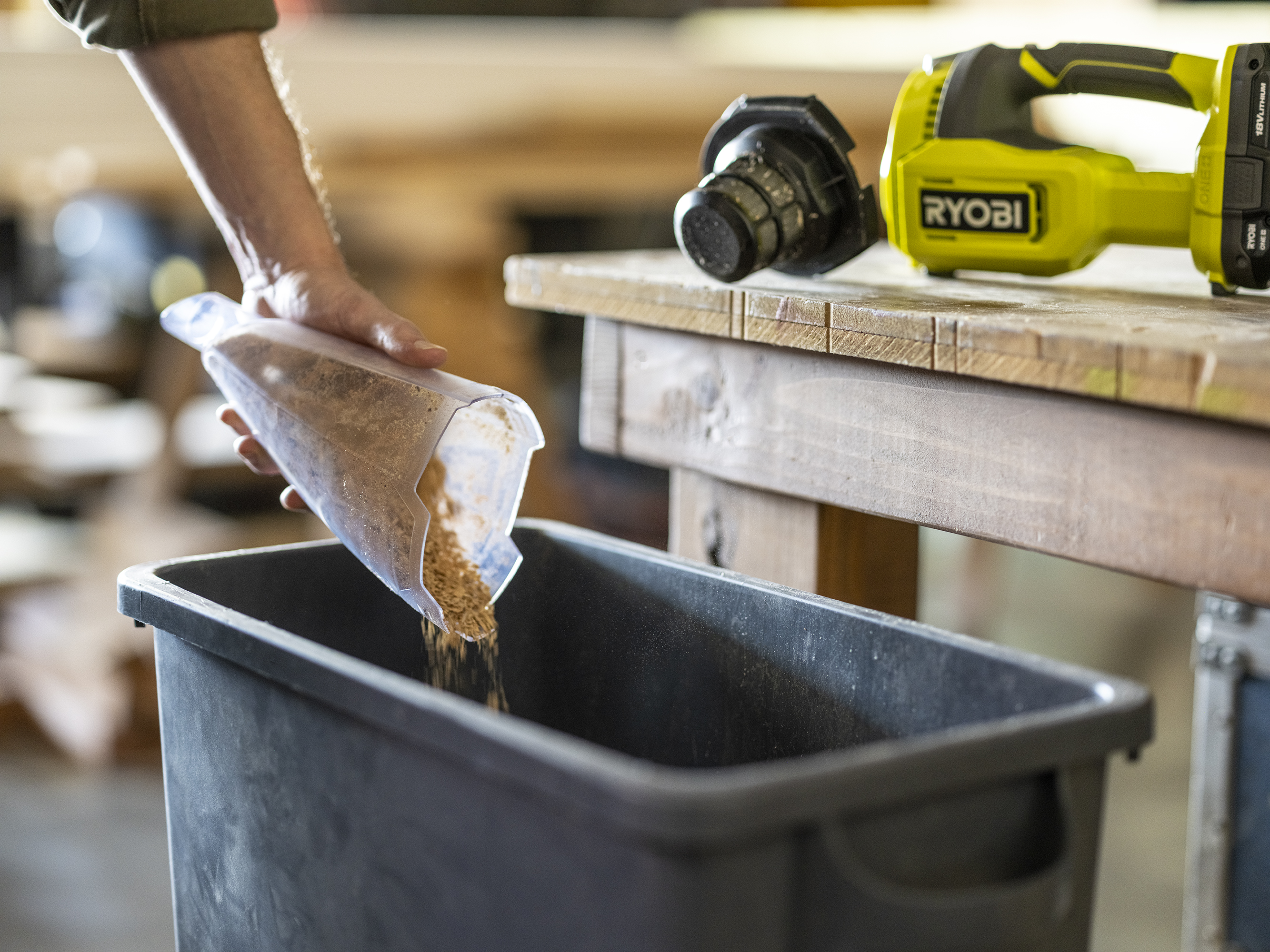 Product Features Image for 18V ONE+ HAND VACUUM.