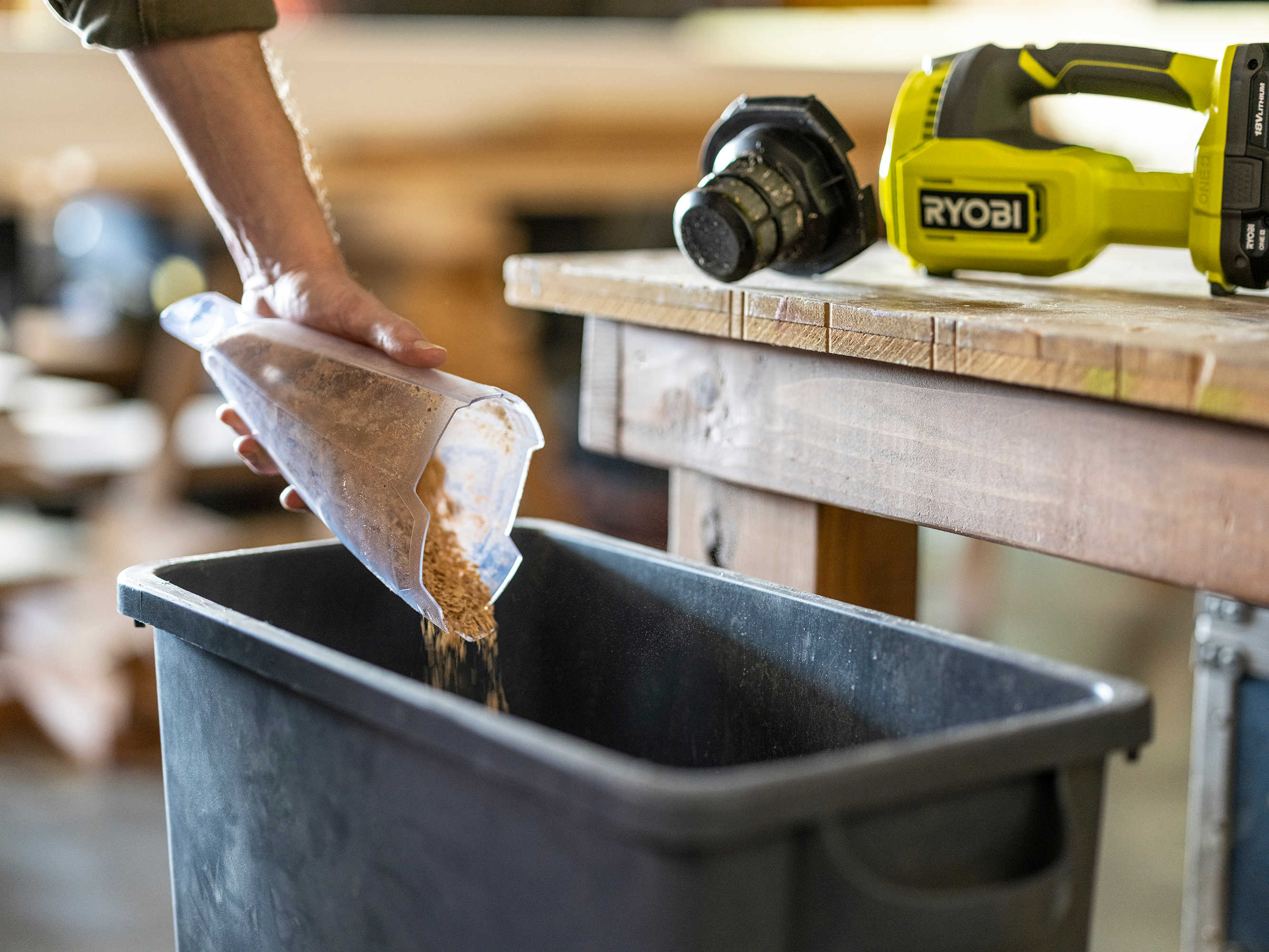 Product Features Image for 18V ONE+ HAND VACUUM.