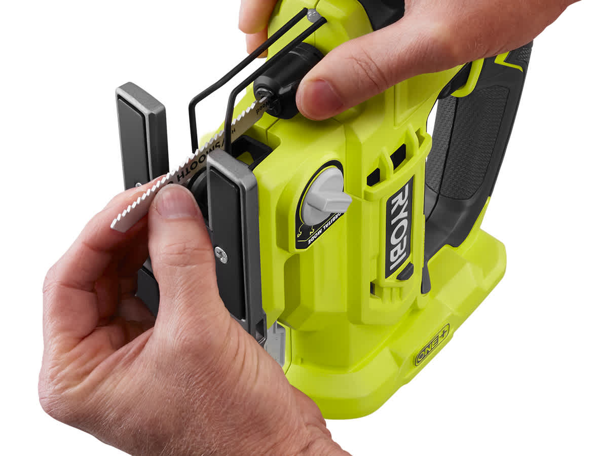 Product Features Image for 18V ONE+™ brushless jig saw.