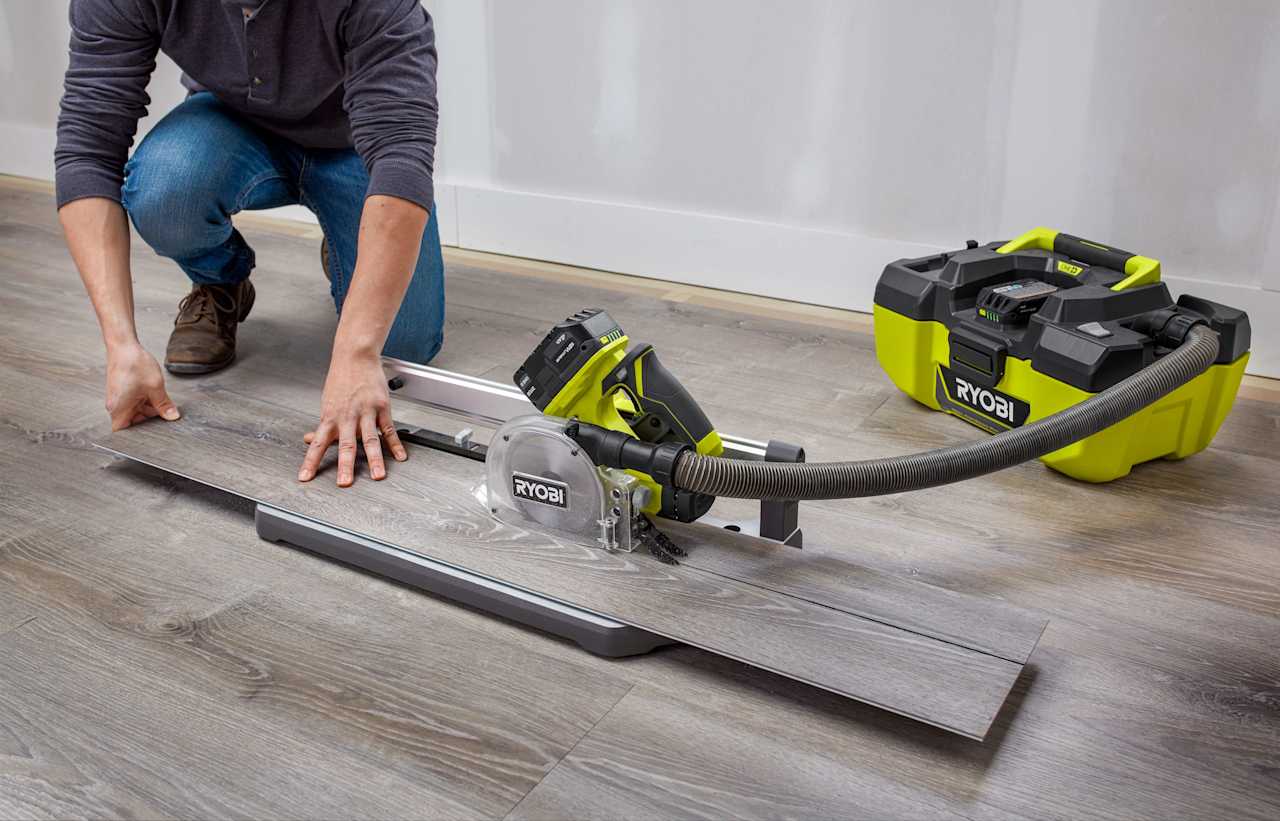 Product Features Image for 18V ONE+ 5-1/2" FLOORING SAW KIT.