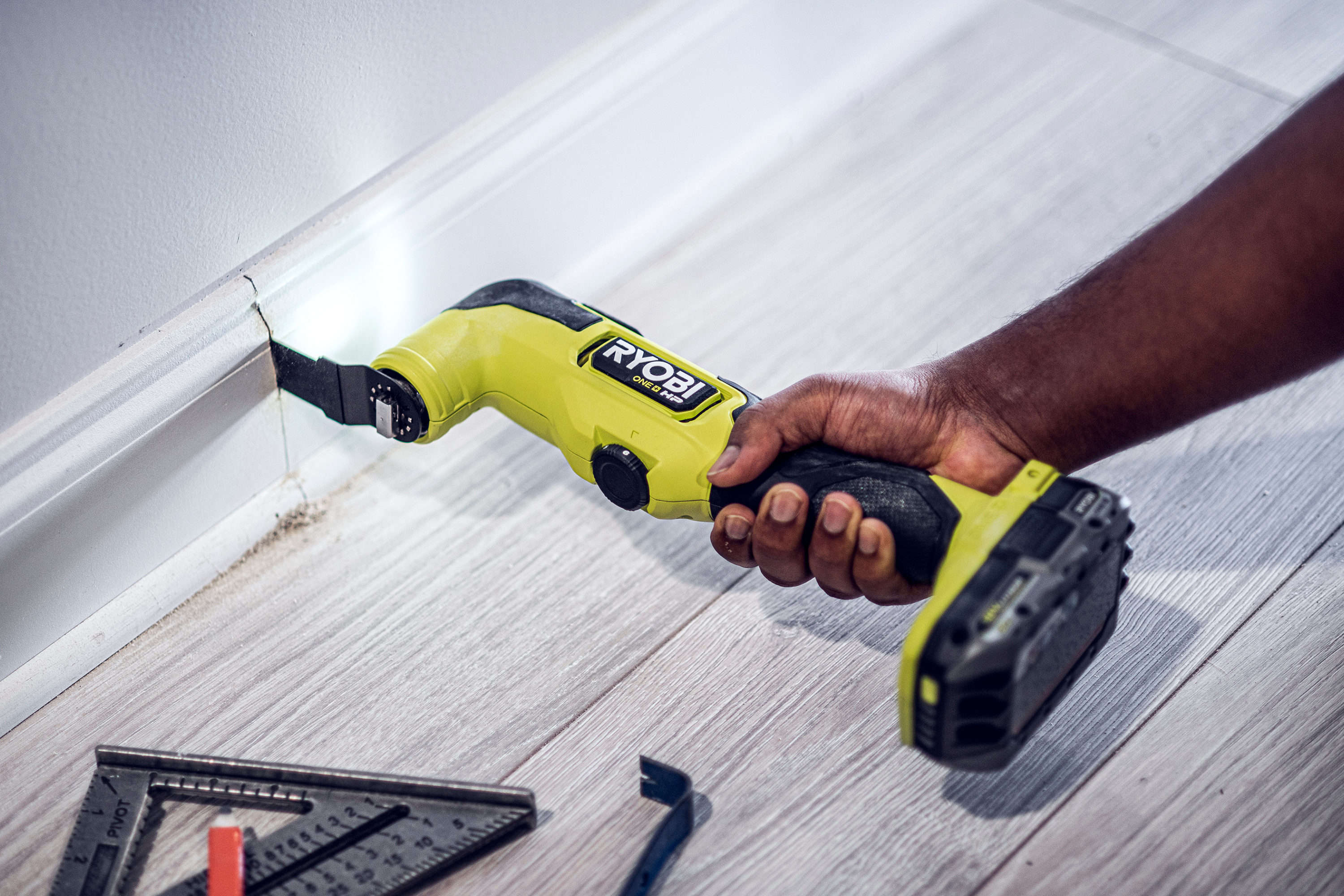 Product Features Image for 4 PC. WOOD OSCILLATING MULTI-TOOL BLADE SET.