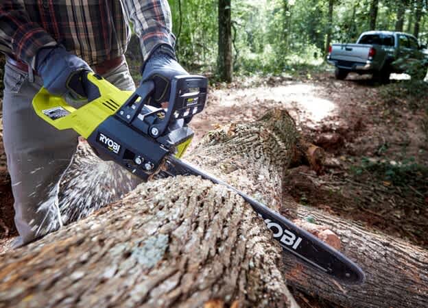 Product Features Image for 40V HP 18" Brushless Chainsaw with 5.0 Ah Battery and Charger.