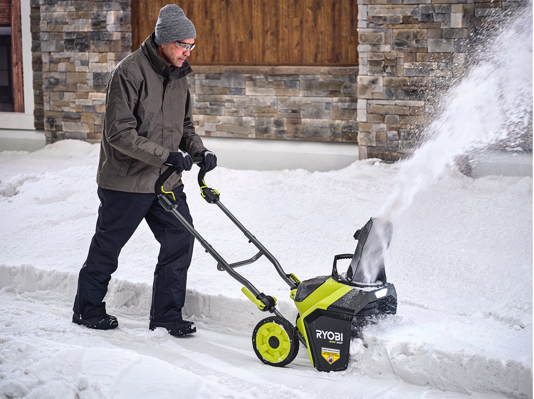 Product Features Image for 40V HP BRUSHLESS 18" SNOW BLOWER KIT.