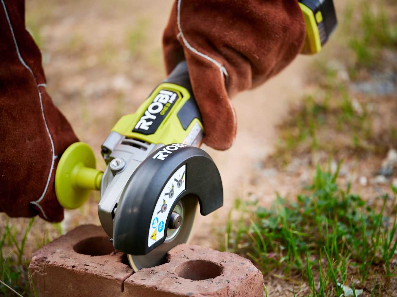 ANGLE GRINDER CUTTING AND GRINDING GUARD KIT | RYOBI Tools