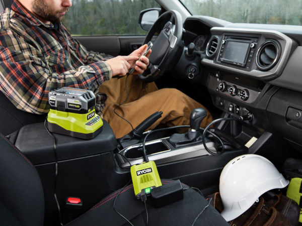 Product Features Image for 18V ONE+ 120W AUTOMOTIVE POWER SOURCE.