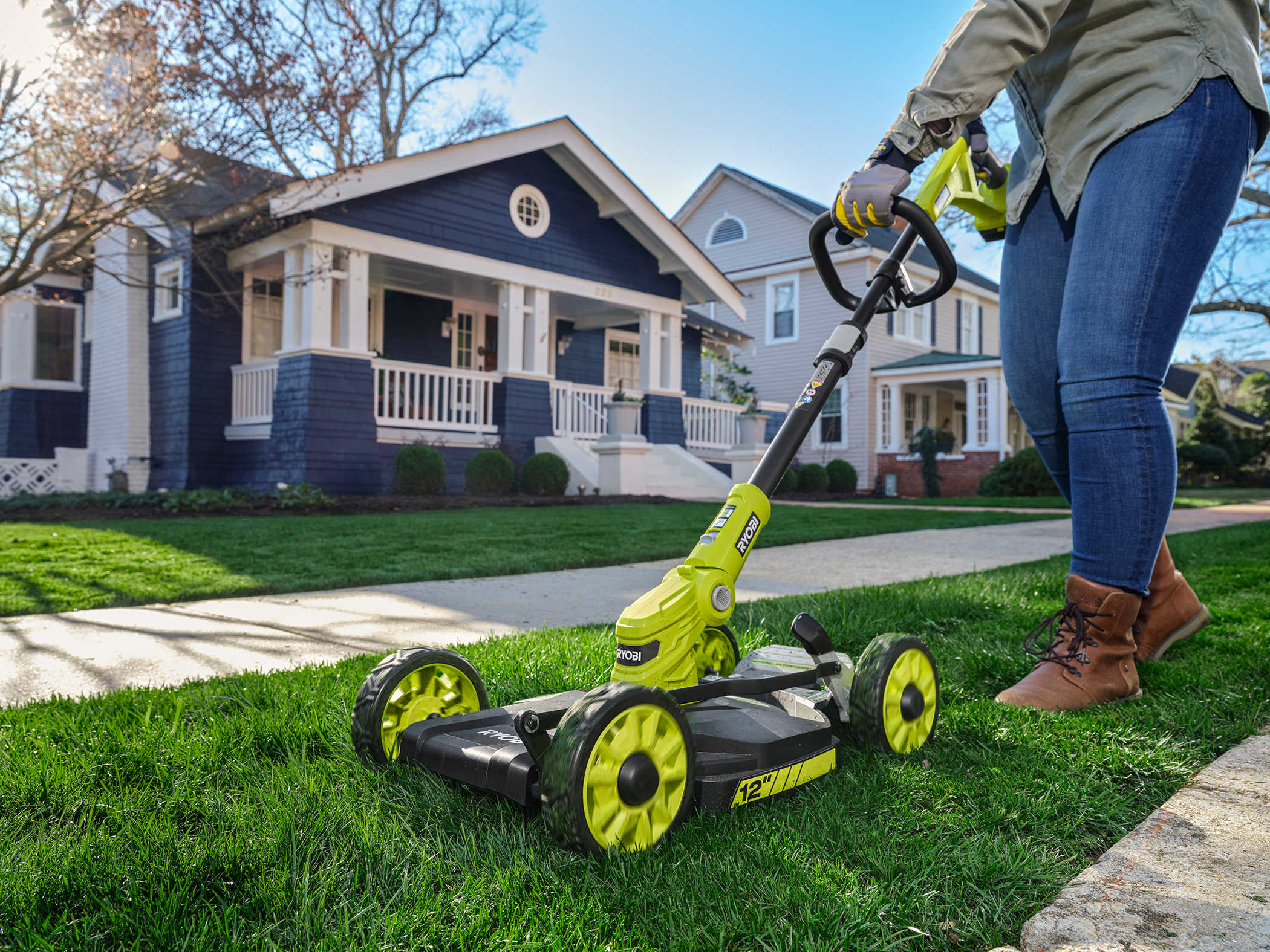 Product Features Image for 18V ONE+ 12" 3-IN-1 STRING TRIMMER, MOWER, AND EDGE (TOOL ONLY).