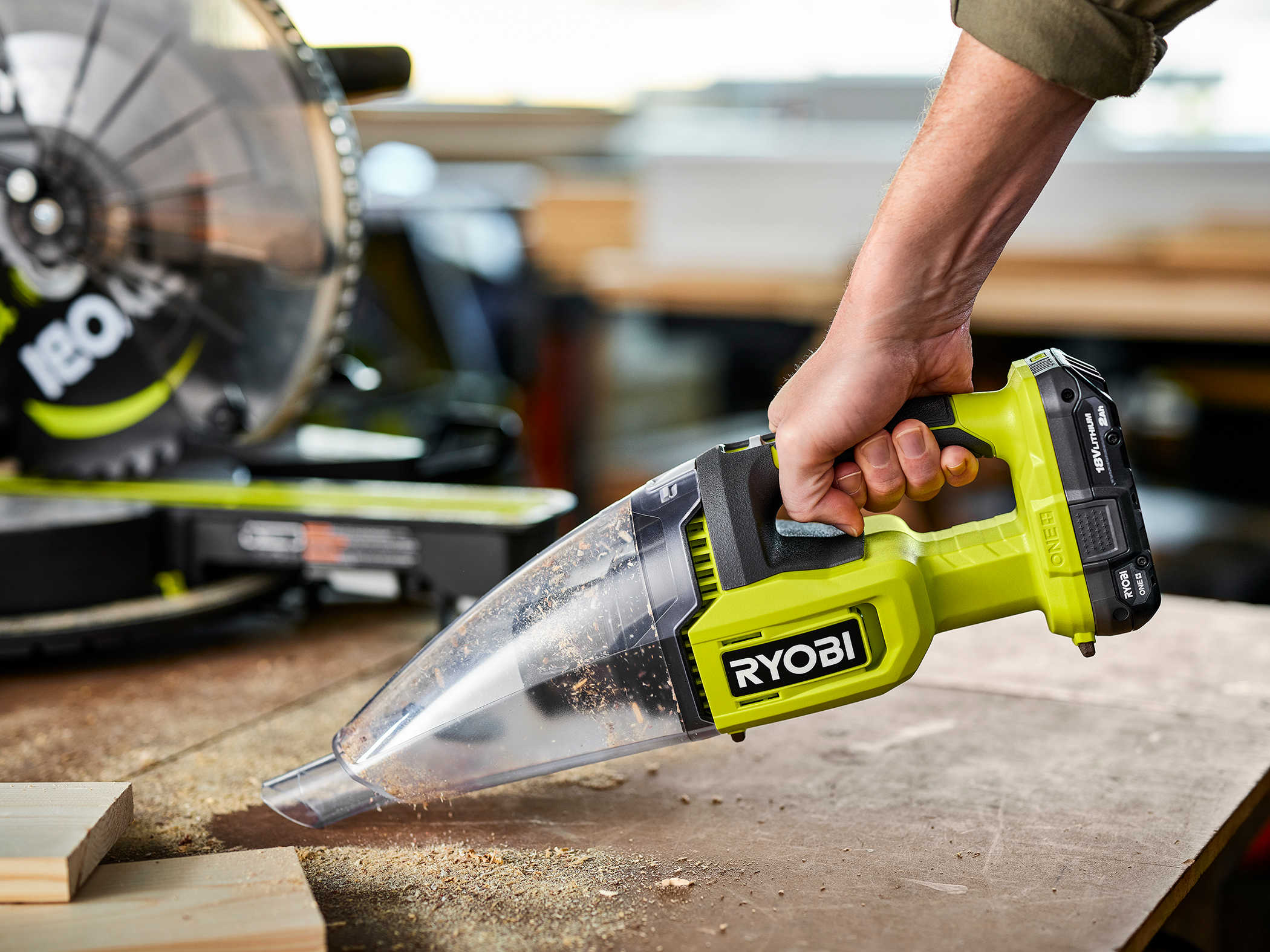 Product Features Image for 18V ONE+ HAND VACUUM.