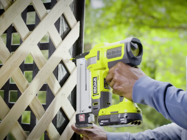 Product Features Image for 18V ONE+™ AIRSTRIKE™ 18GA NARROW CROWN STAPLER.