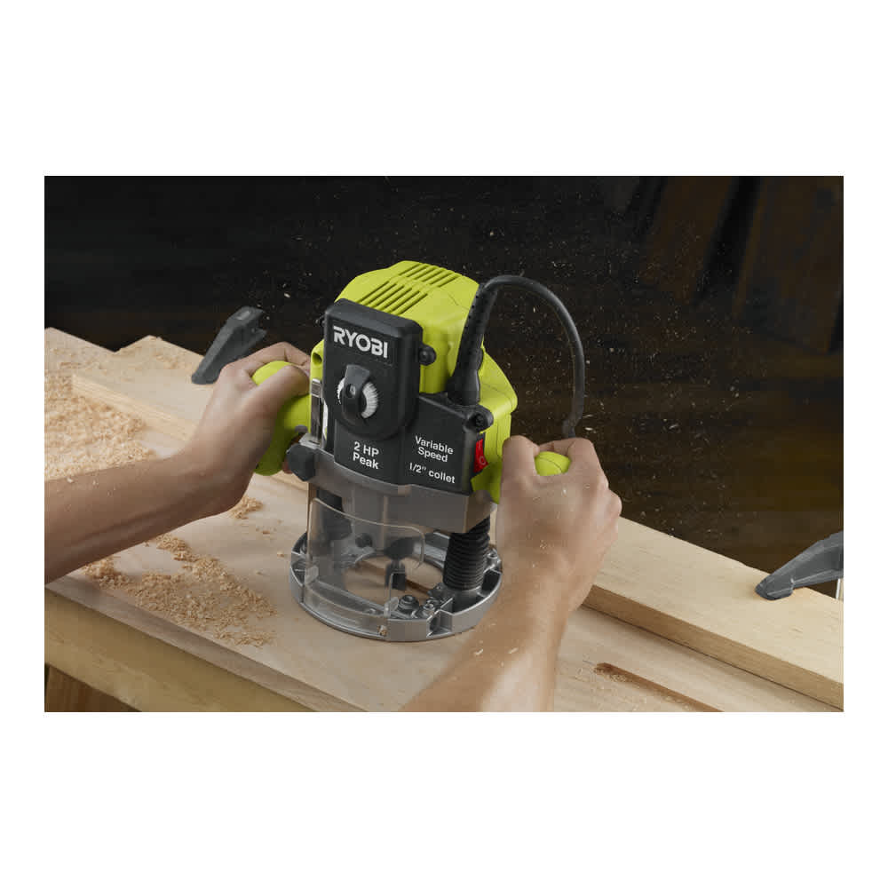 Product Features Image for 2 Peak HP Plunge Router.