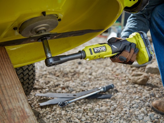 Product Features Image for 18V ONE+ HP BRUSHLESS 3/8" EXTENDED REACH RATCHET KIT (BATTERY AND CHARGER).