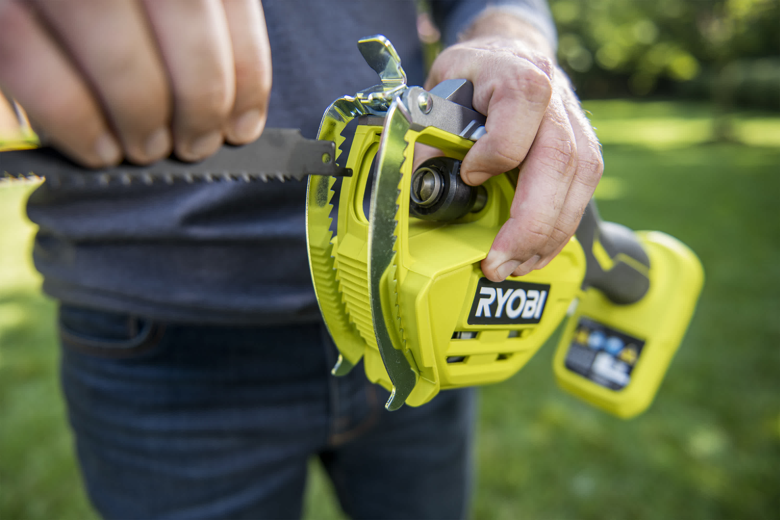 Product Features Image for 18V ONE+ ONE-HANDED PRUNING RECIPROCATING SAW KIT.