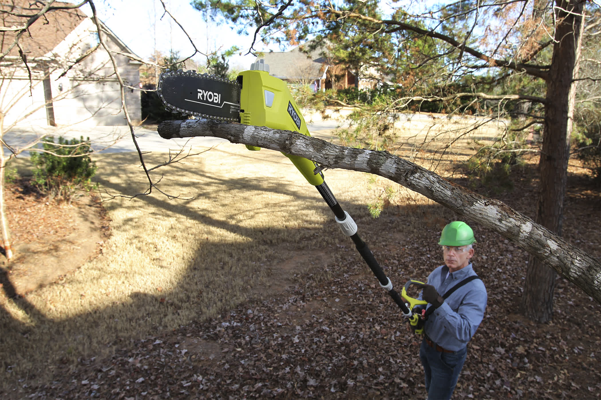 Product Features Image for 40V 10" POLE SAW WITH 2.0AH BATTERY & CHARGER.