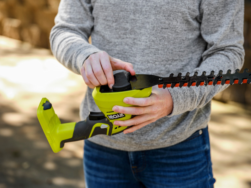 Ryobi 18v store shear shrubber