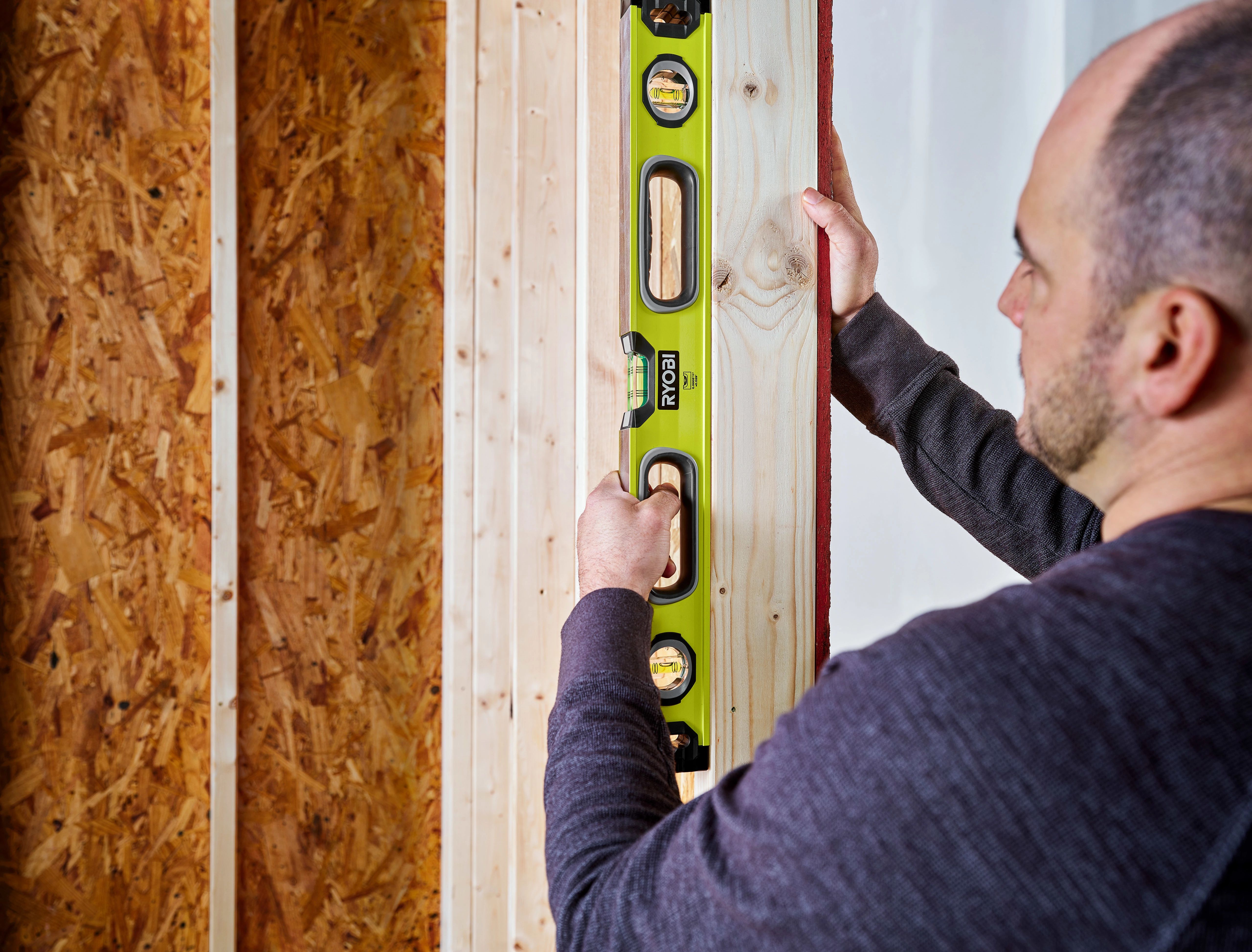 Product Features Image for 24" MAGNETIC BOX LEVEL.