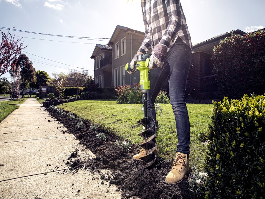 Product Features Image for 18V ONE+ HP BRUSHLESS CORDLESS 6" AUGER KIT.