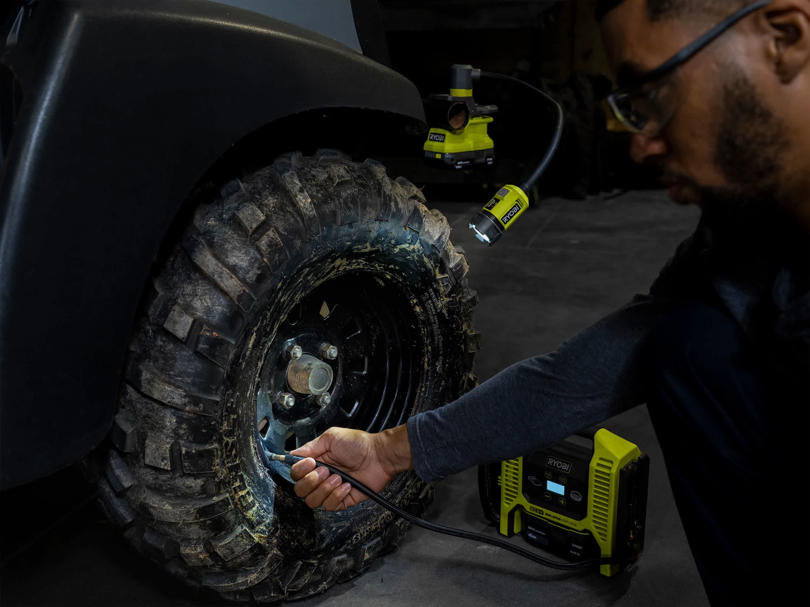 Product Features Image for 18V ONE+ FLEXIBLE LED CLAMP LIGHT.