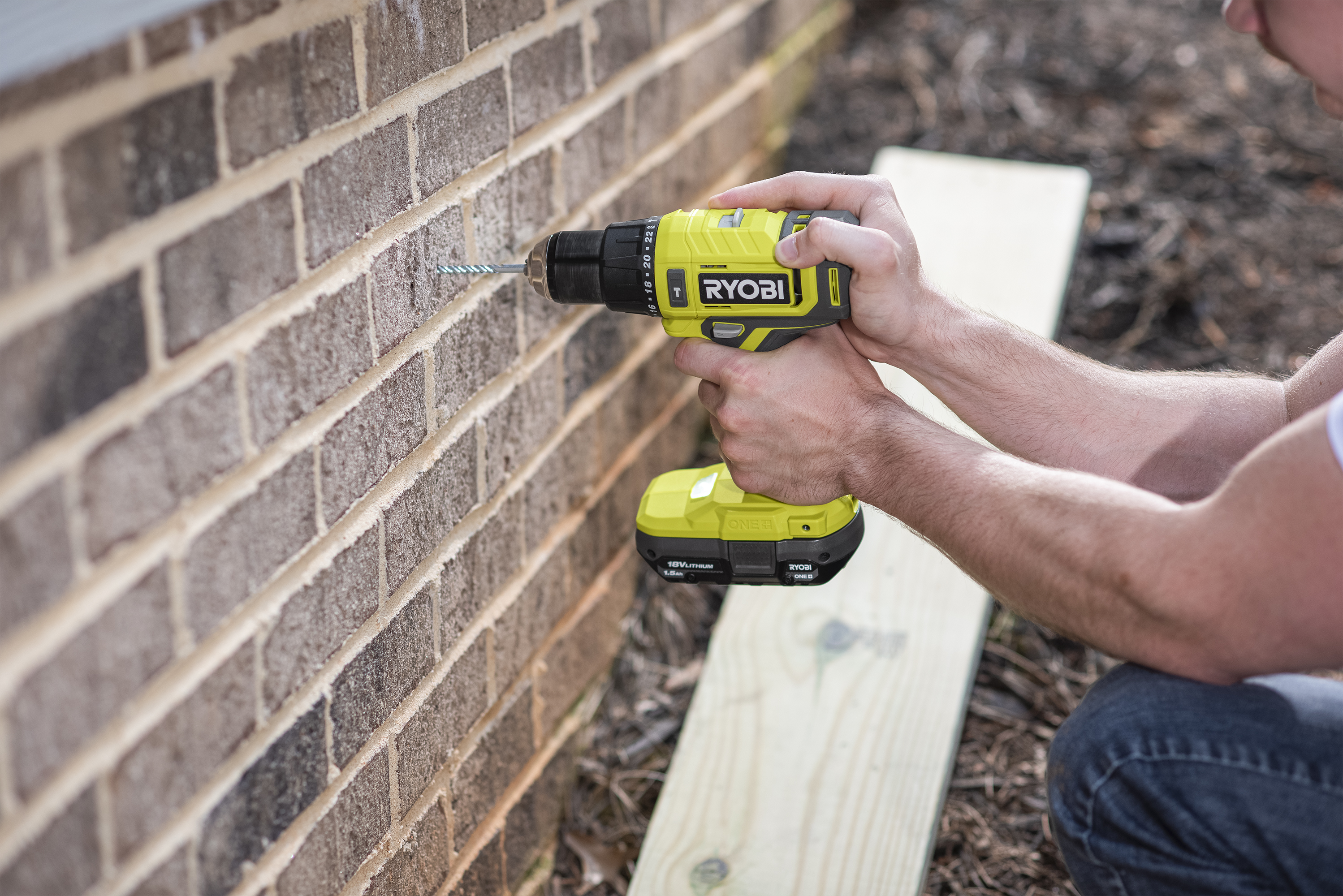 Ryobi P208 One+ 18V Lithium Ion Drill/Driver with 1/2 Inch Keyless Chuck  (Batteries Not Included, Power Tool Only) : : Tools & Home  Improvement
