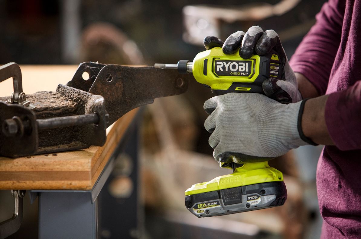 Product Features Image for 18V ONE+ HP COMPACT BRUSHLESS 1/4" RIGHT ANGLE DIE GRINDER KIT (BATTERY AND CHARGER).