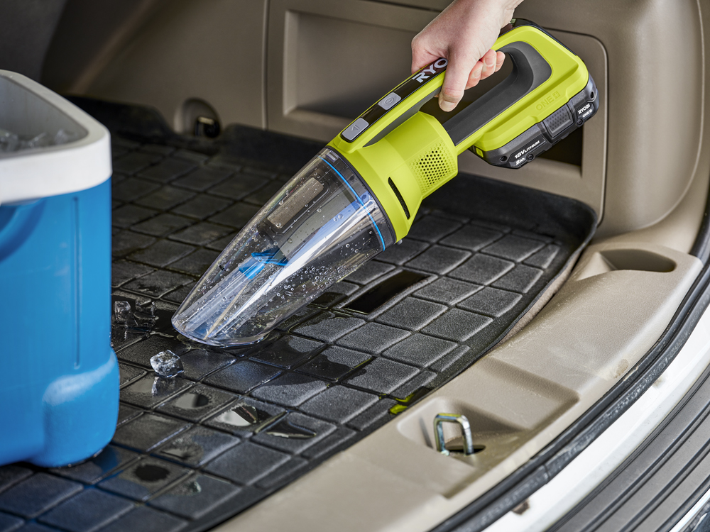 Product Features Image for 18V ONE+ WET/DRY HAND VACUUM KIT.