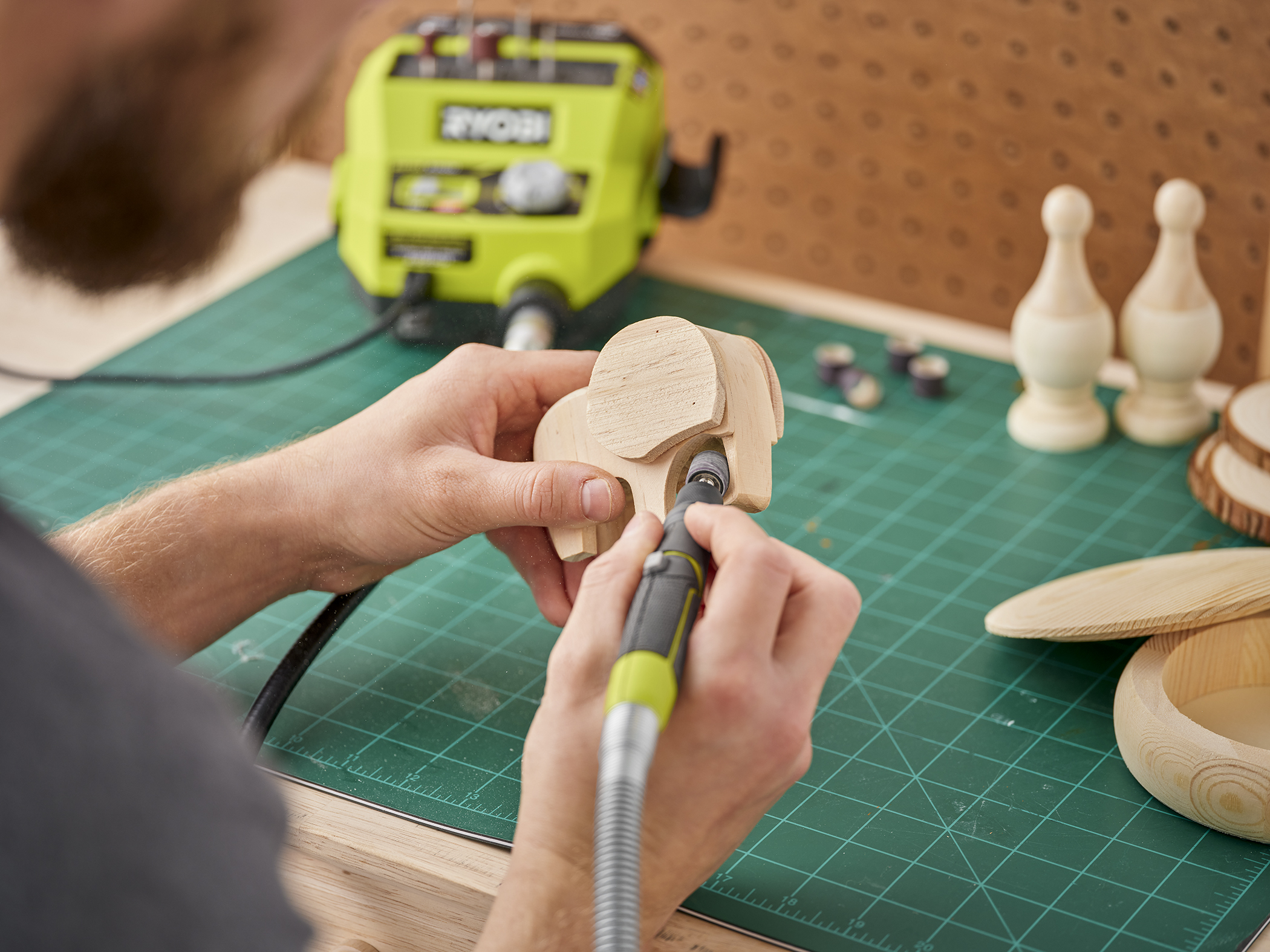 Product Features Image for 18V ONE+ ROTARY TOOL STATION.