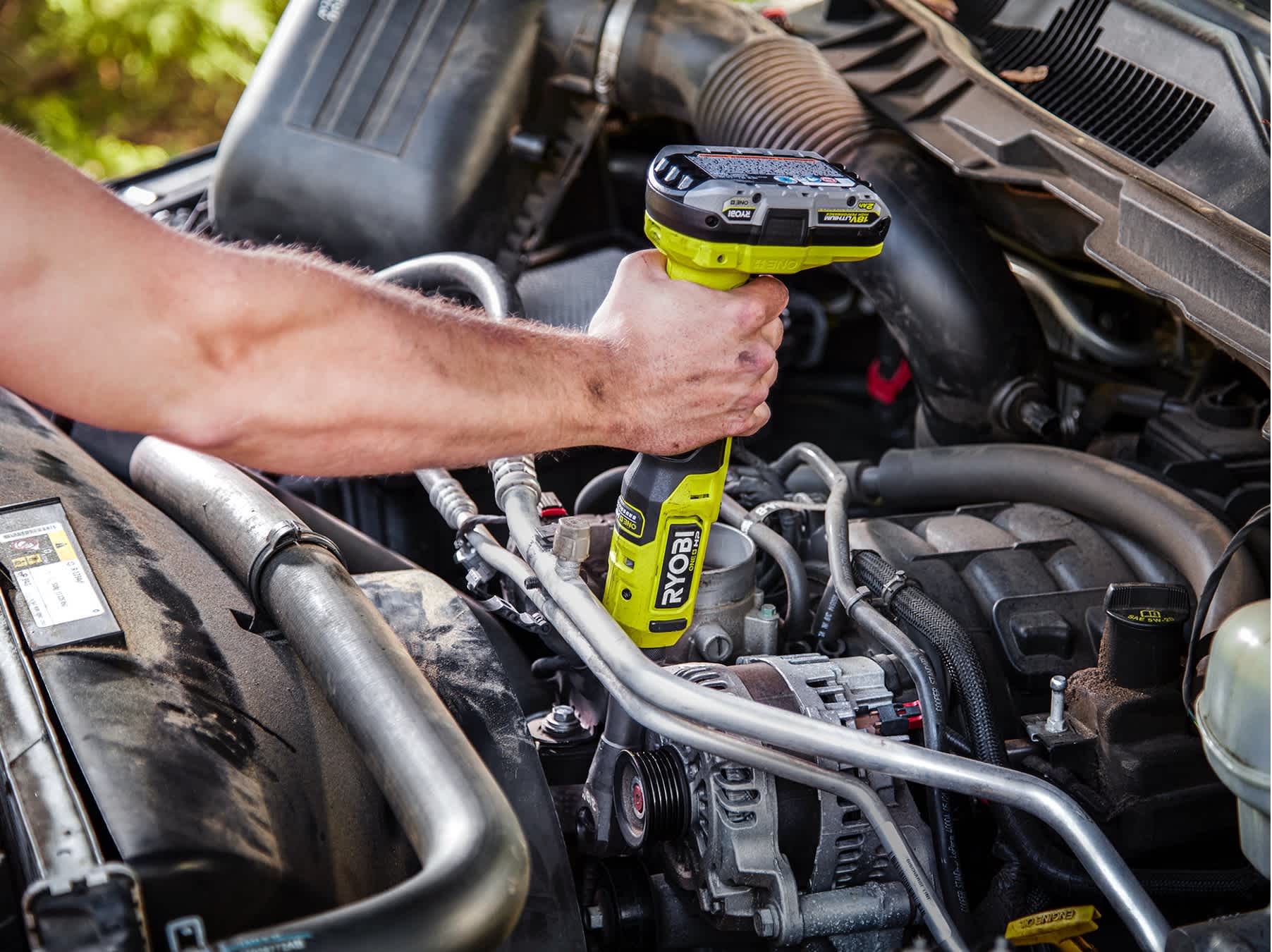 Product Features Image for 18V ONE+ HP BRUSHLESS 3/8" EXTENDED REACH RATCHET KIT (BATTERY AND CHARGER).