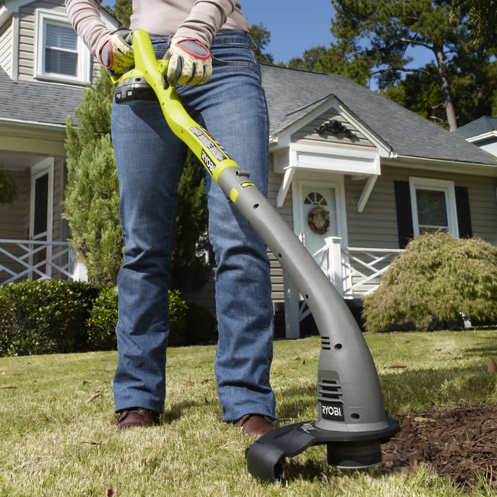 Product Features Image for 18V ONE+™ 10 IN. String Trimmer/Edger WITH 1.3AH BATTERY & CHARGER.
