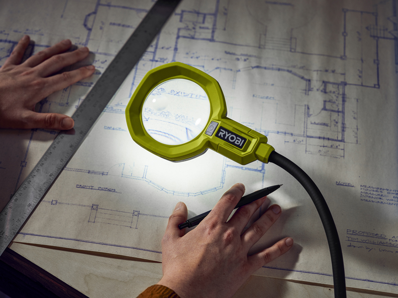 Product Features Image for 18V ONE+ MAGNIFYING LED CLAMP LIGHT.