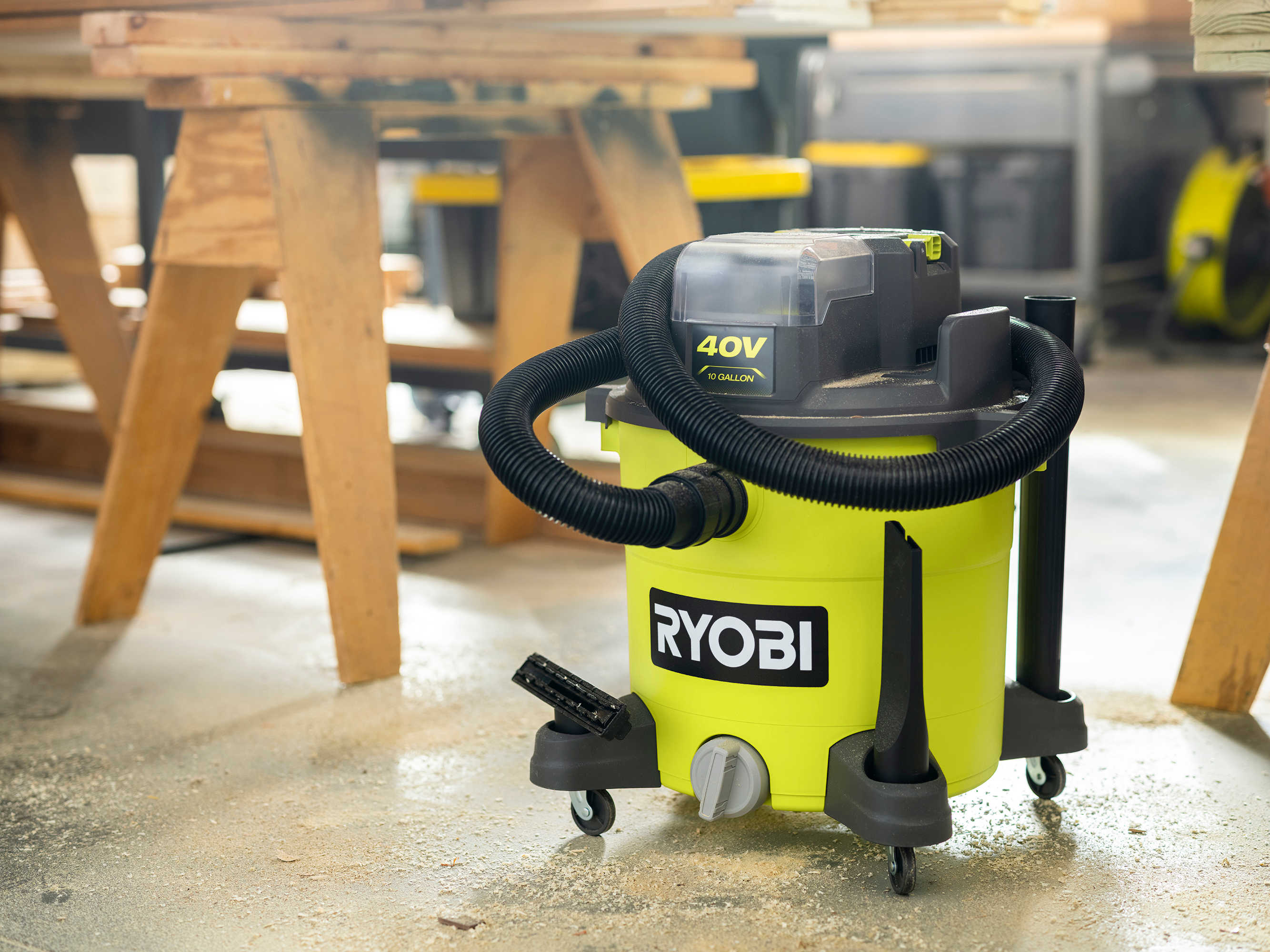 Product Features Image for 40V 10 GAL. WET/DRY VACUUM.