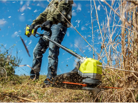 Product Features Image for 40V HP BRUSHLESS WHISPER SERIES 17 CARBON FIBER SHAFT STRING TRIMMER.