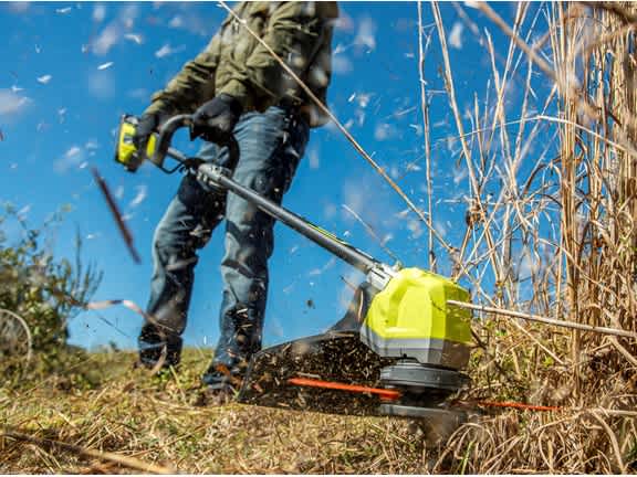 Product Features Image for 40V HP BRUSHLESS WHISPER SERIES 17 CARBON FIBER SHAFT STRING TRIMMER.