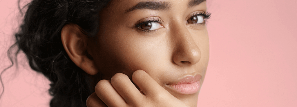 Expresamente negro siga adelante Tips para cuidar tu piel del maquillaje - Nosotras