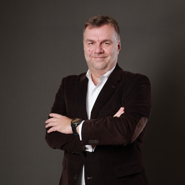 Valér Merényi, Strategic Program Director Business Lead