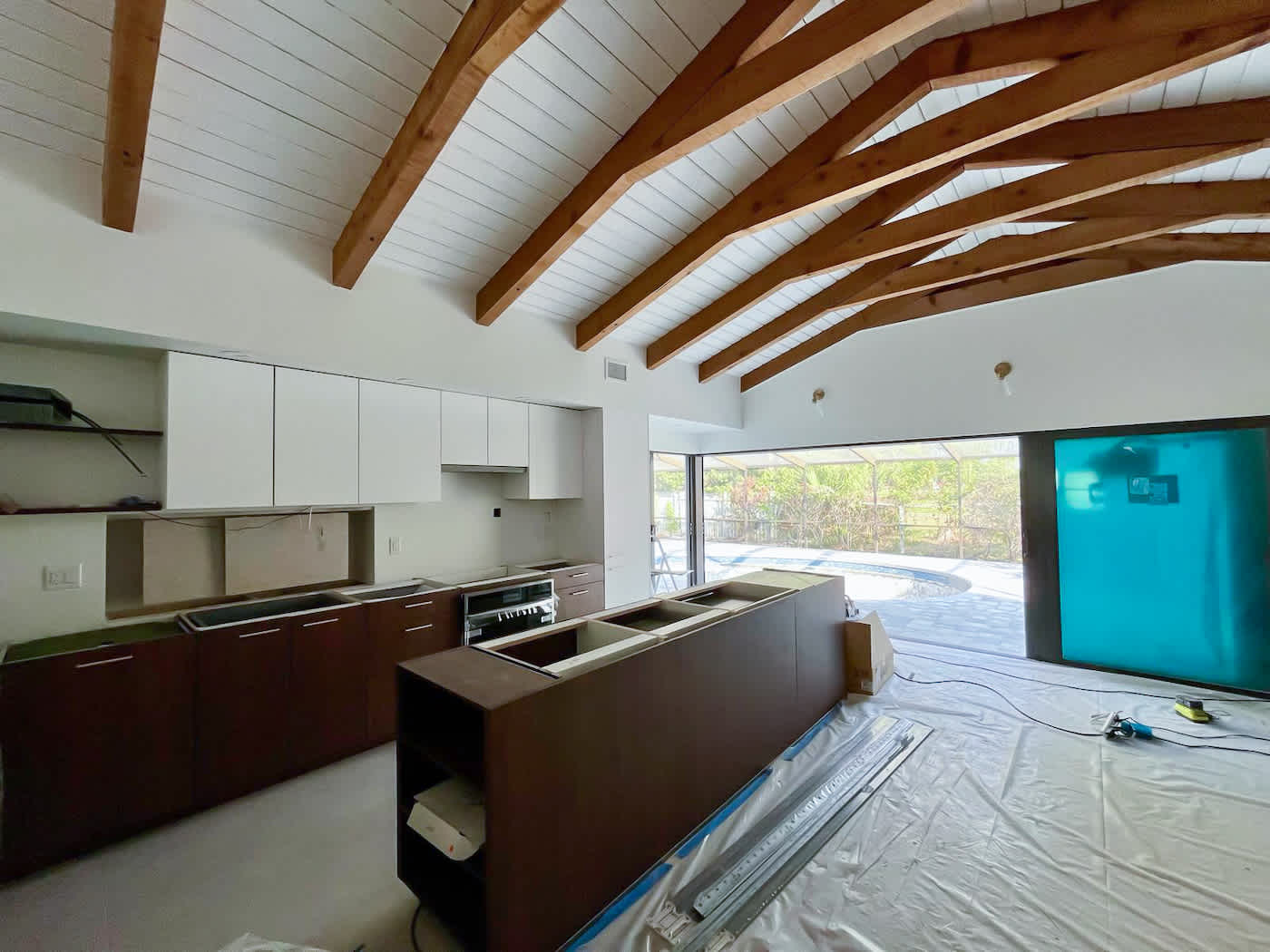 From London to Florida: How Tom White is Redefining Modern Home Design ...