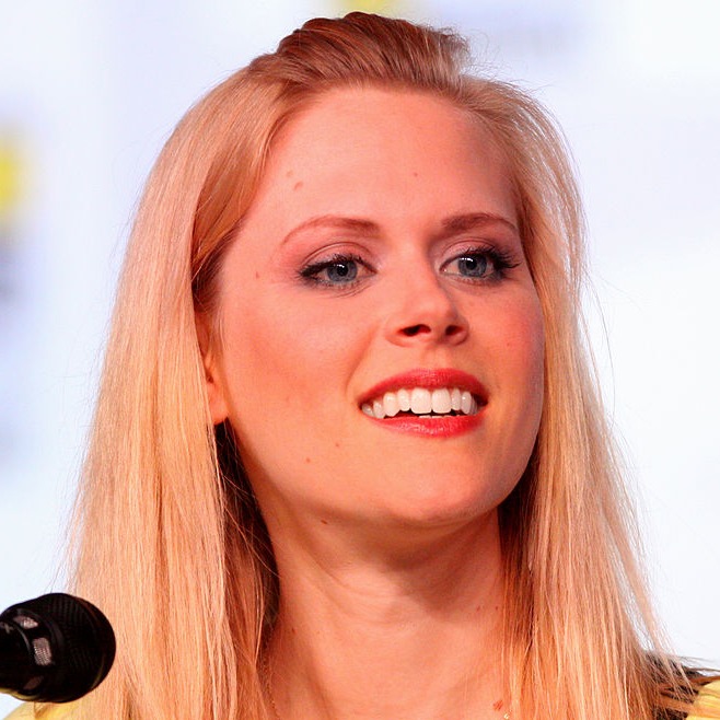 janet-varney-hot-young-cute-sexy-asian-boys