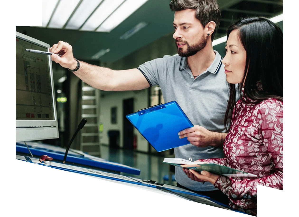 A man conducting a team discussion.