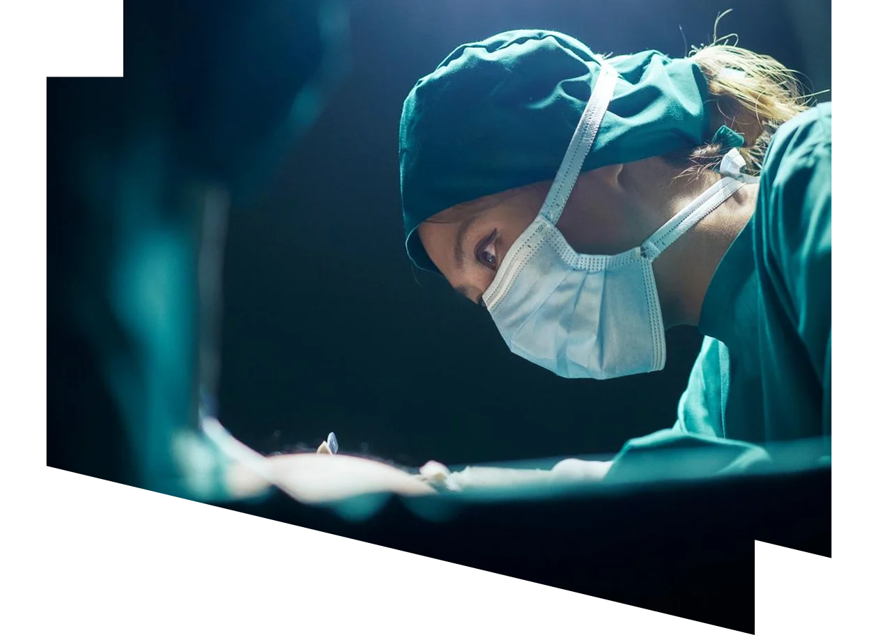 Female surgeons wearing masks