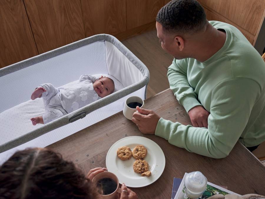 Mamas and Papas Luna Bedside crib