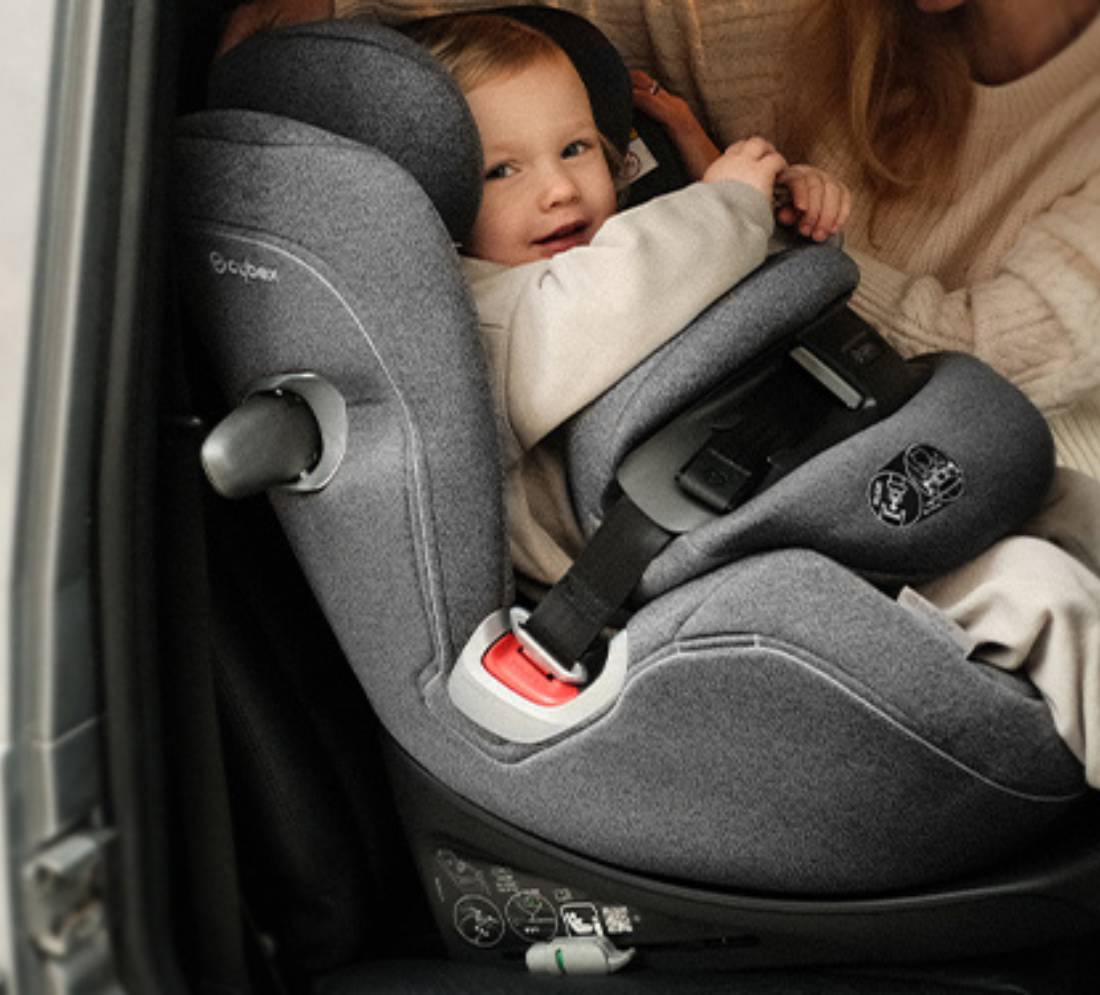 Confused? Our Car Seat Consultation Service Will Help Image | 5 Features to Look for in Newborn Car Seats | Mamas & Papas blog