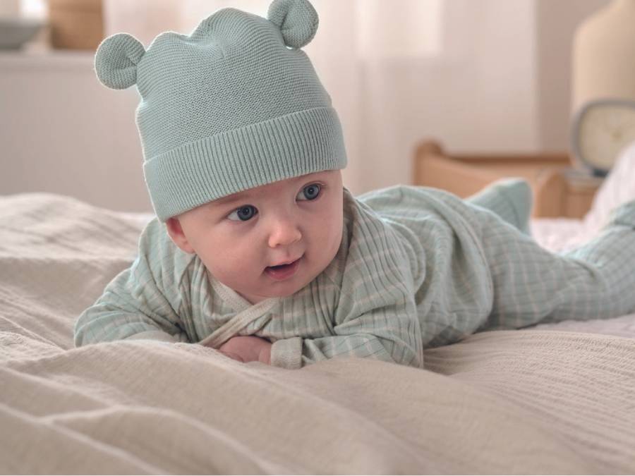 when do babies start crawling - thumbnail desktop