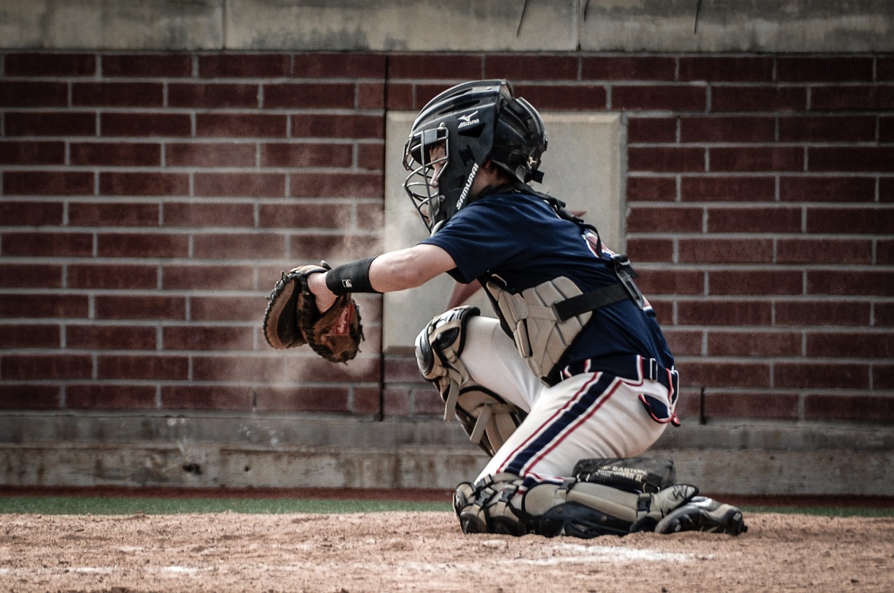 Support for professional baseball players involved in solving social problems