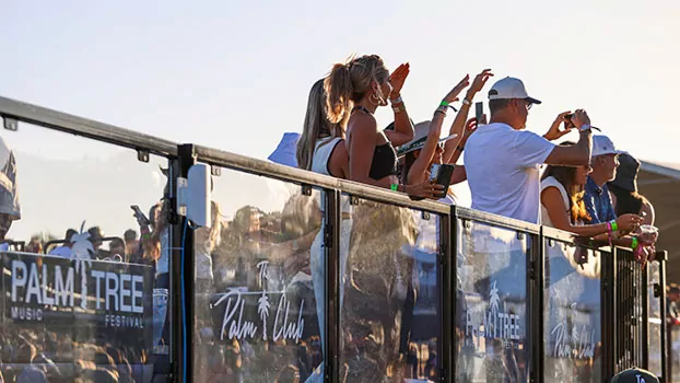 Powering reliable POS systems outdoors at Palm Tree Music Festival.